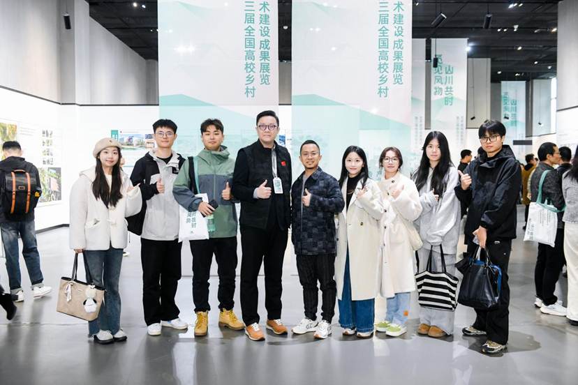XIE_8695